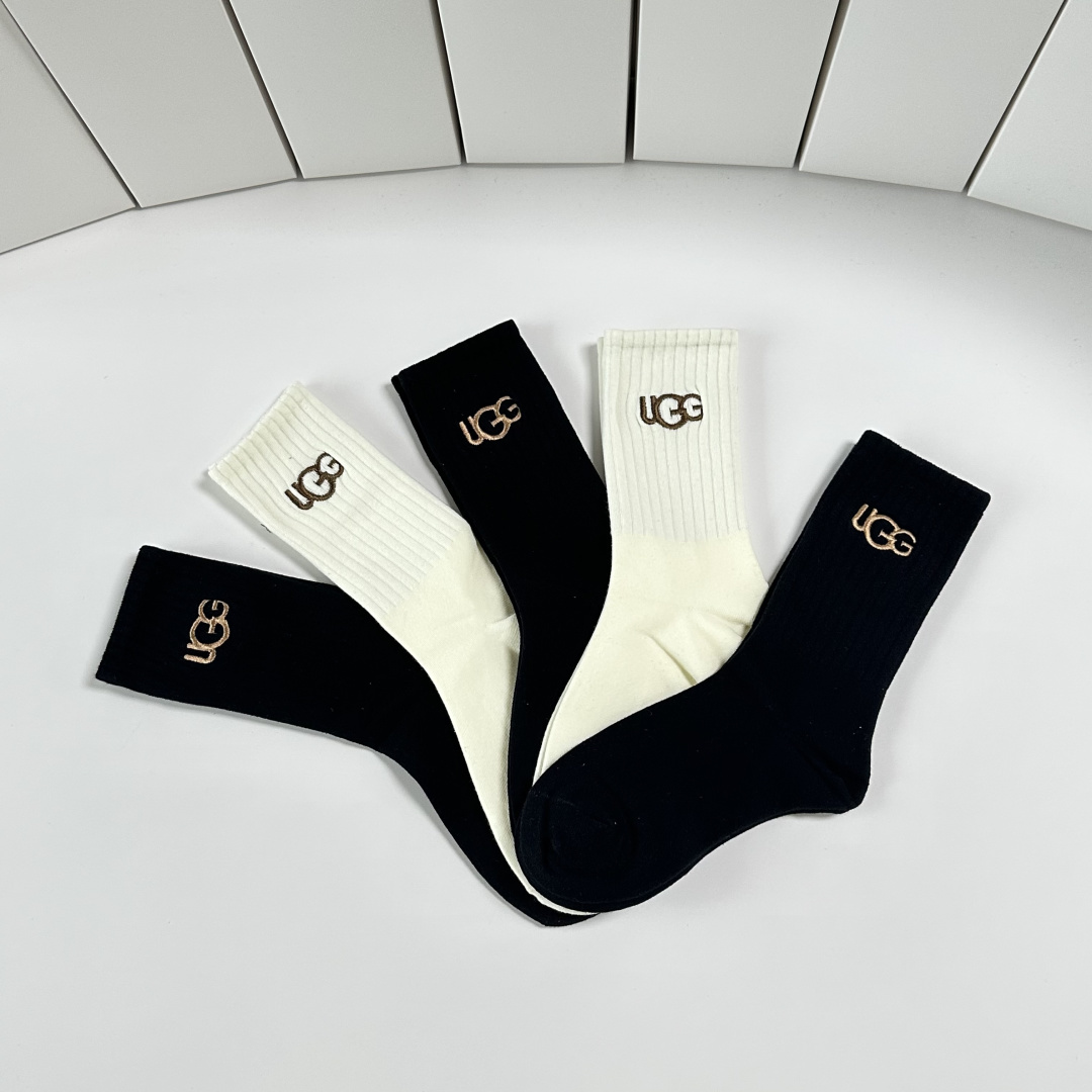 💛配包装UGG，新款刺绣双针中长款堆堆袜袜子！一盒五双， 专柜同步筒款袜子，💛大牌出街，潮人必备🔥超好搭