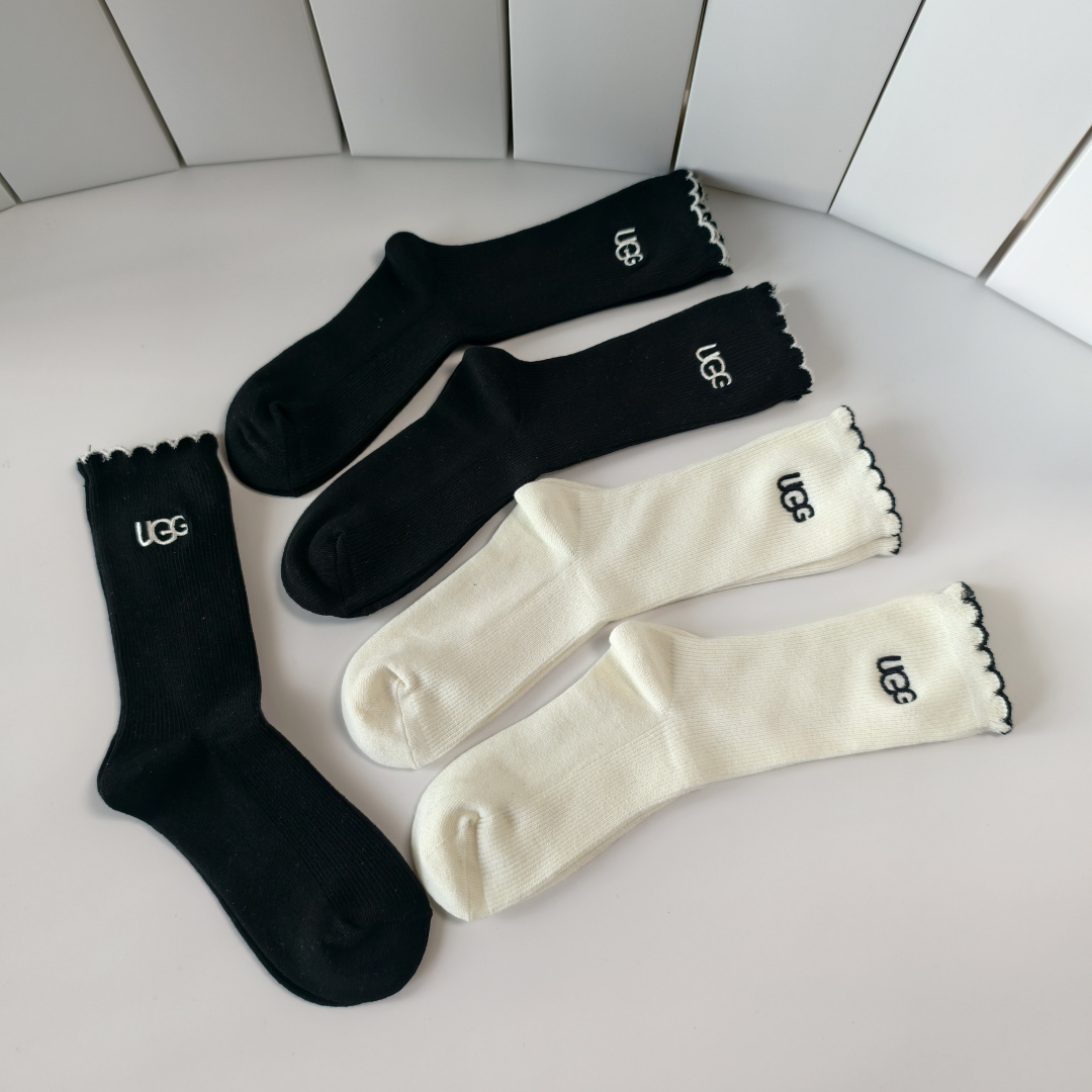 💛配专柜包装UGG 新款中长款堆堆袜袜子！一盒五双，专柜同步筒袜袜子，大牌出街，潮人必备🔥超好搭