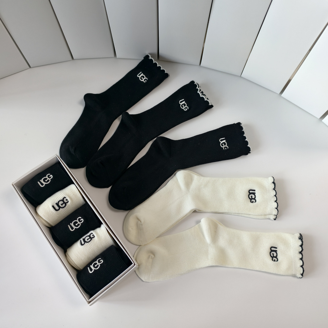 💛配专柜包装UGG 新款中长款堆堆袜袜子！一盒五双，专柜同步筒袜袜子，大牌出街，潮人必备🔥超好搭