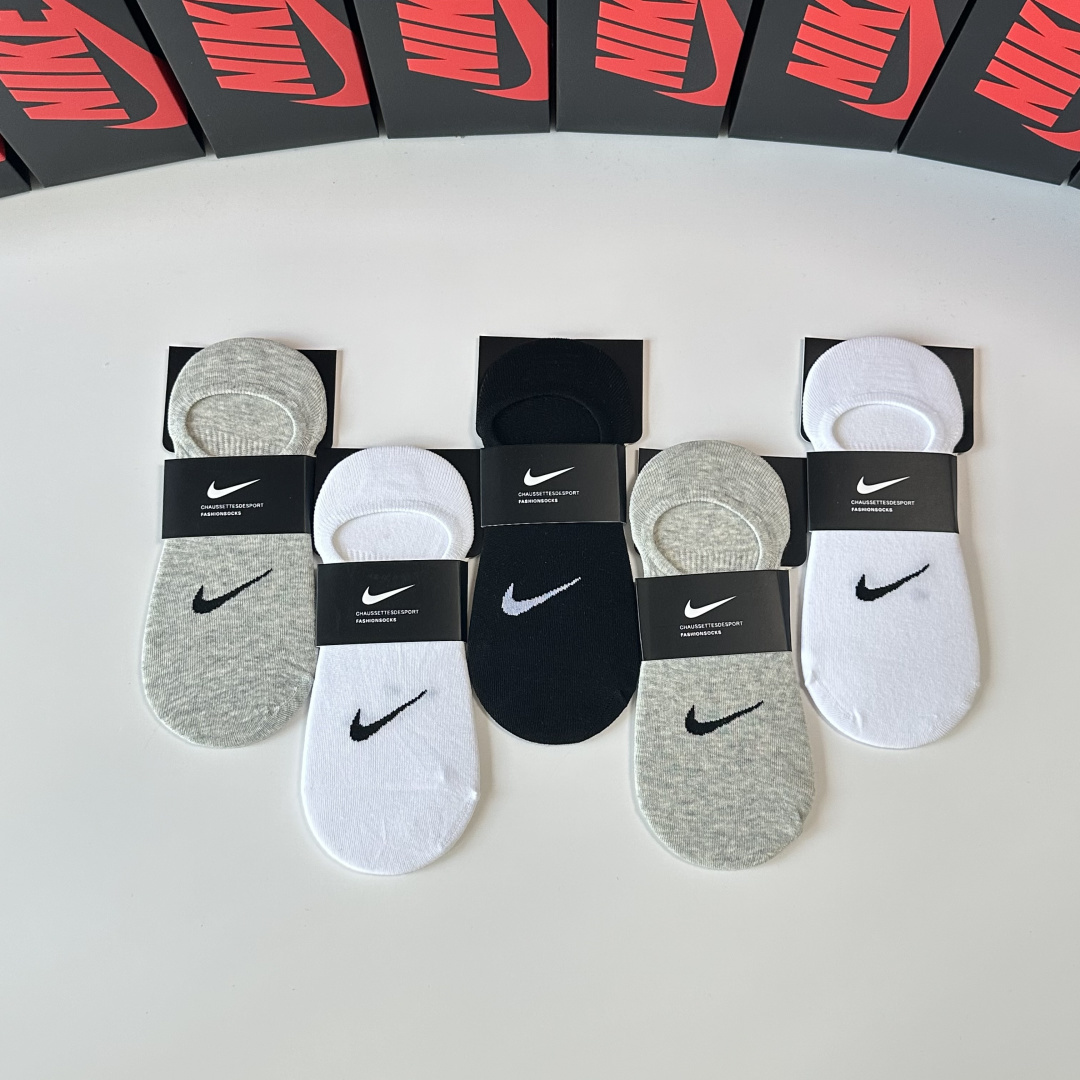 💛配专柜包装NIKE（耐克）新款船袜堆堆袜袜子！一盒五双，专柜同步筒袜袜子，💛大牌出街，潮人必备🔥超好搭