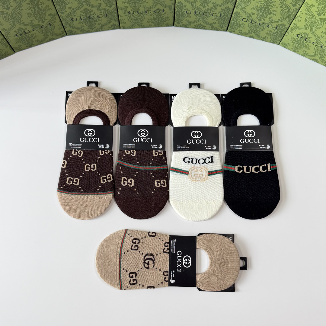 💛配专柜包装Gucci（古驰）新款船袜堆堆袜袜子！一盒五双，专柜同步筒袜袜子，💛大牌出街，潮人必备🔥超好