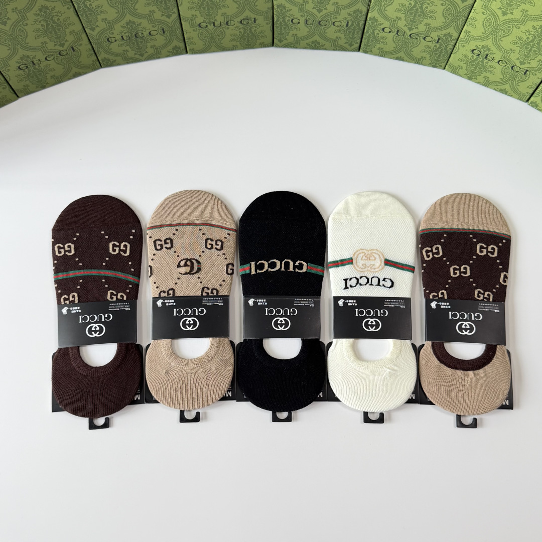 💛配专柜包装Gucci（古驰）新款船袜堆堆袜袜子！一盒五双，专柜同步筒袜袜子，💛大牌出街，潮人必备🔥超好
