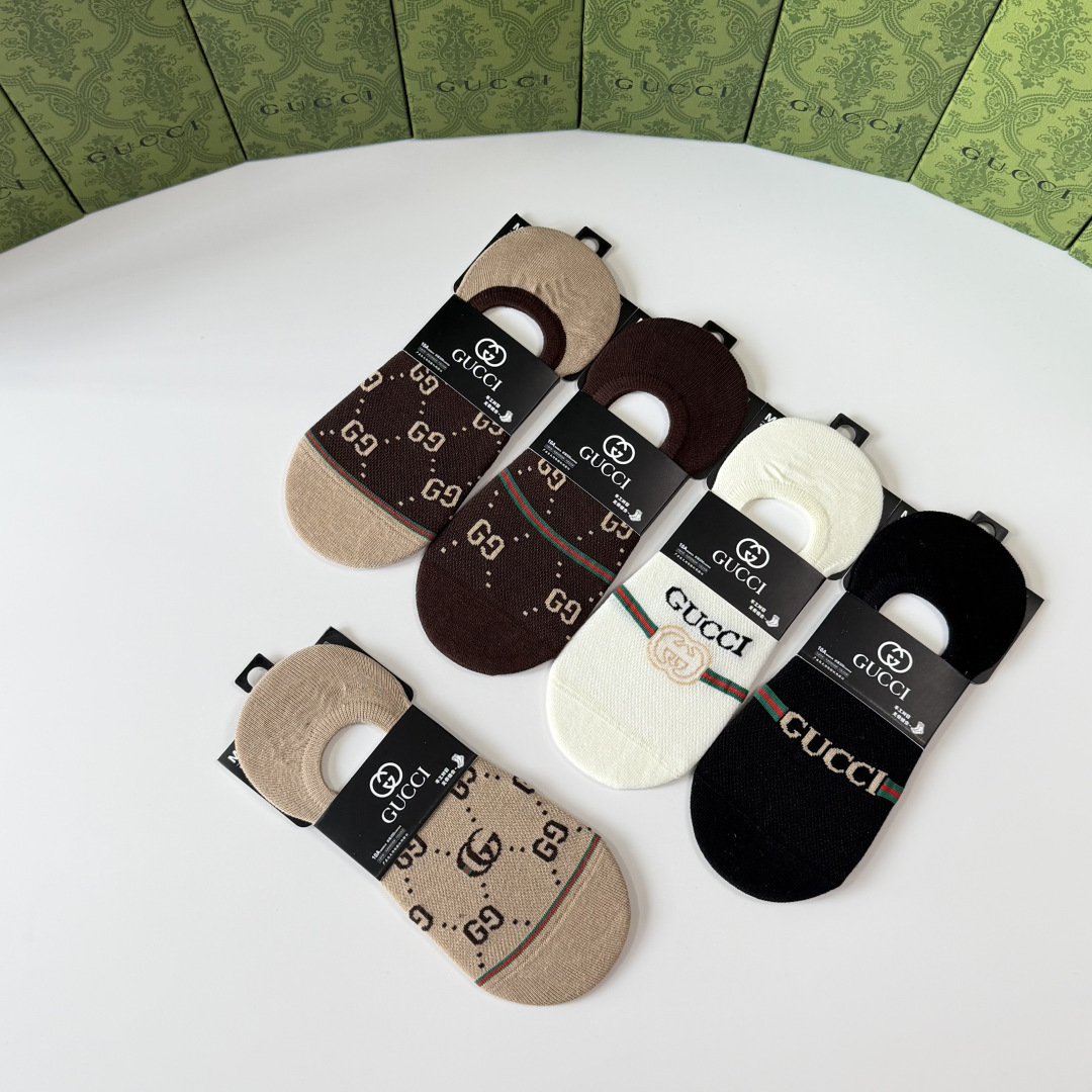 💛配专柜包装Gucci（古驰）新款船袜堆堆袜袜子！一盒五双，专柜同步筒袜袜子，💛大牌出街，潮人必备🔥超好