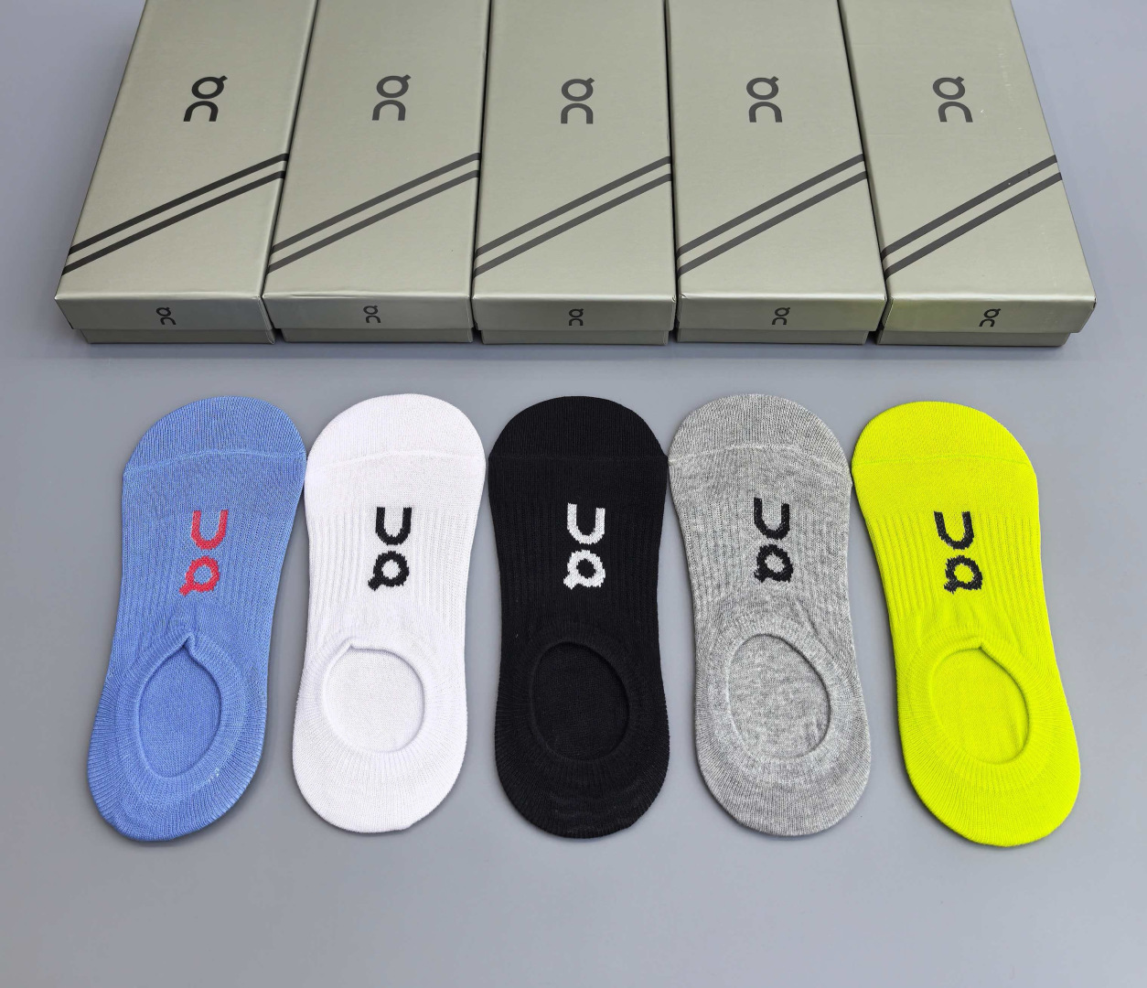 💛配包装On昂跑Cloudtilt 新款船袜堆堆袜袜子！一盒五双， 专柜同步筒款袜子，💛大牌出街，潮人必
