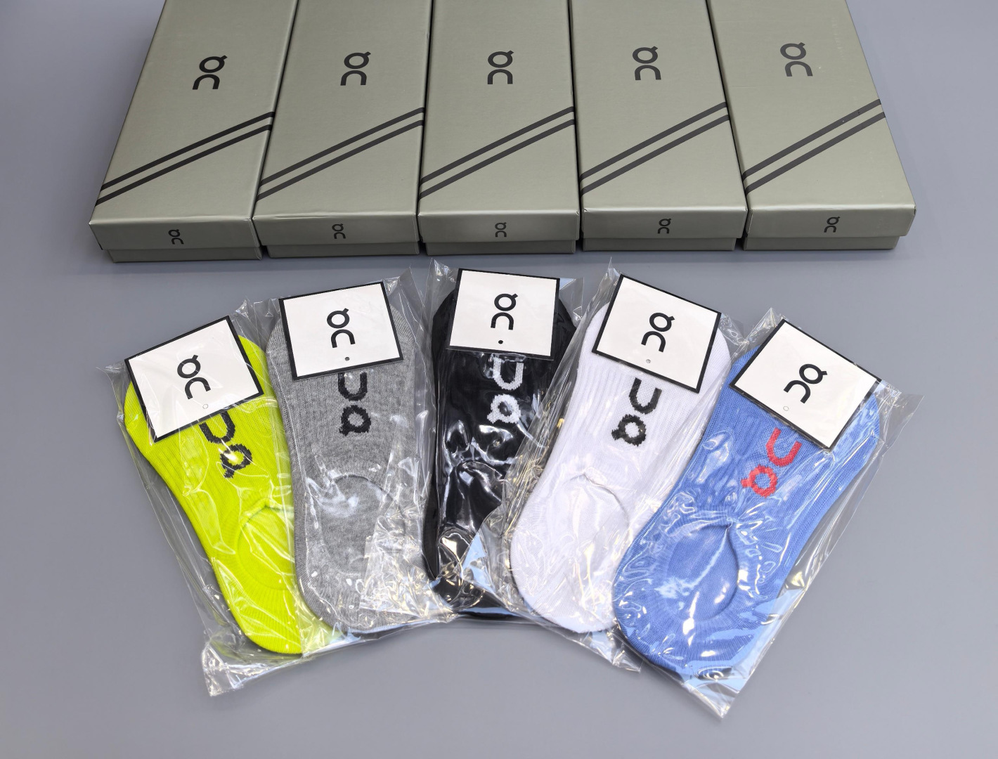 💛配包装On昂跑Cloudtilt 新款船袜堆堆袜袜子！一盒五双， 专柜同步筒款袜子，💛大牌出街，潮人必