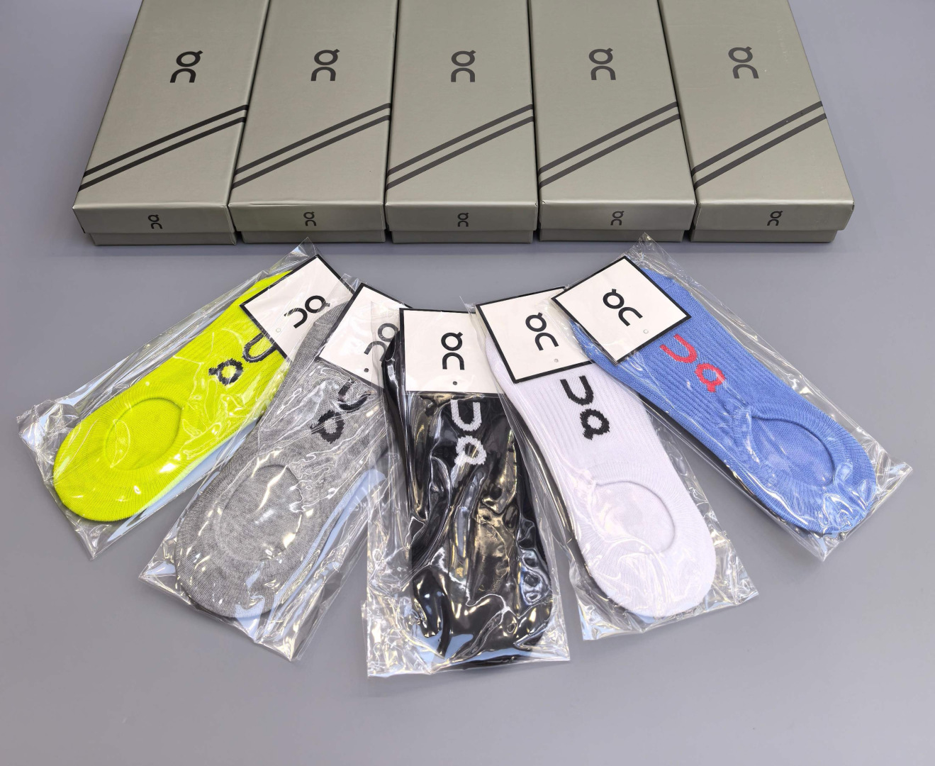 💛配包装On昂跑Cloudtilt 新款船袜堆堆袜袜子！一盒五双， 专柜同步筒款袜子，💛大牌出街，潮人必