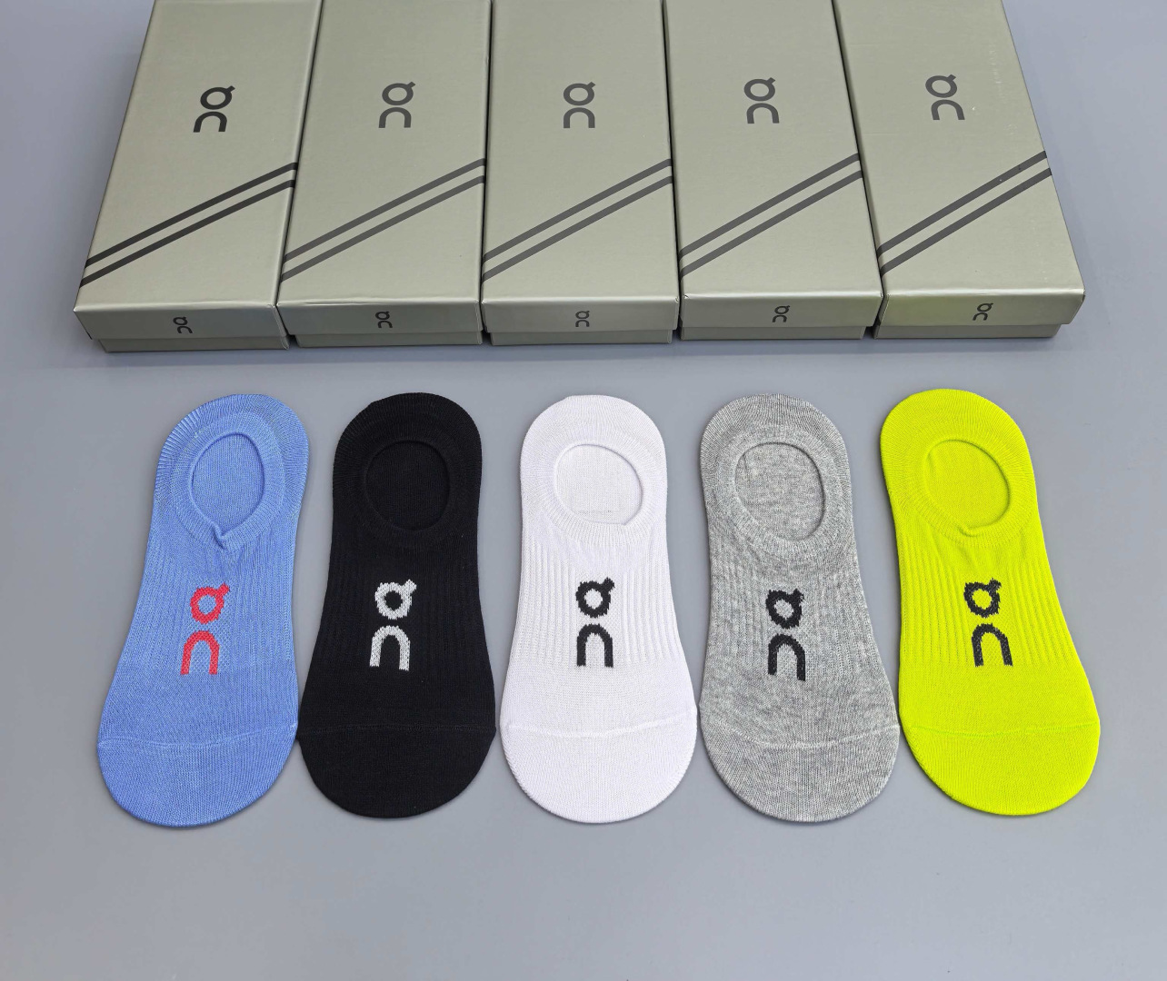 💛配包装On昂跑Cloudtilt 新款船袜堆堆袜袜子！一盒五双， 专柜同步筒款袜子，💛大牌出街，潮人必