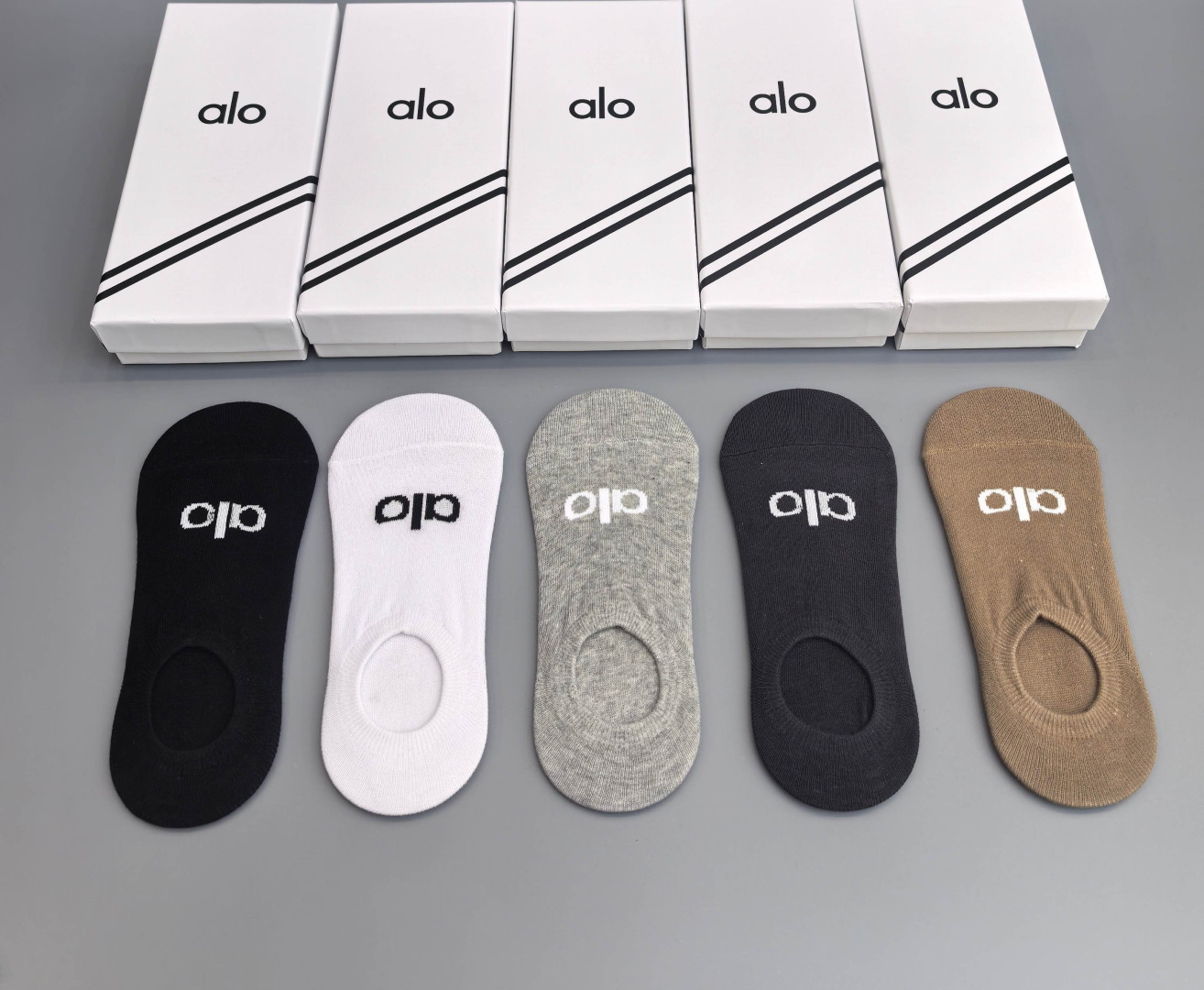 💛配包装ALO（阿洛）新款船袜堆堆袜袜子！一盒五双， 专柜同步筒款袜子，💛大牌出街，潮人必备🔥超好搭