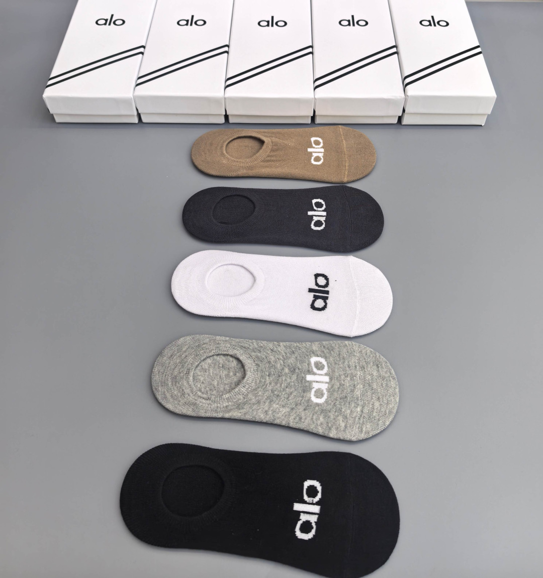 💛配包装ALO（阿洛）新款船袜堆堆袜袜子！一盒五双， 专柜同步筒款袜子，💛大牌出街，潮人必备🔥超好搭