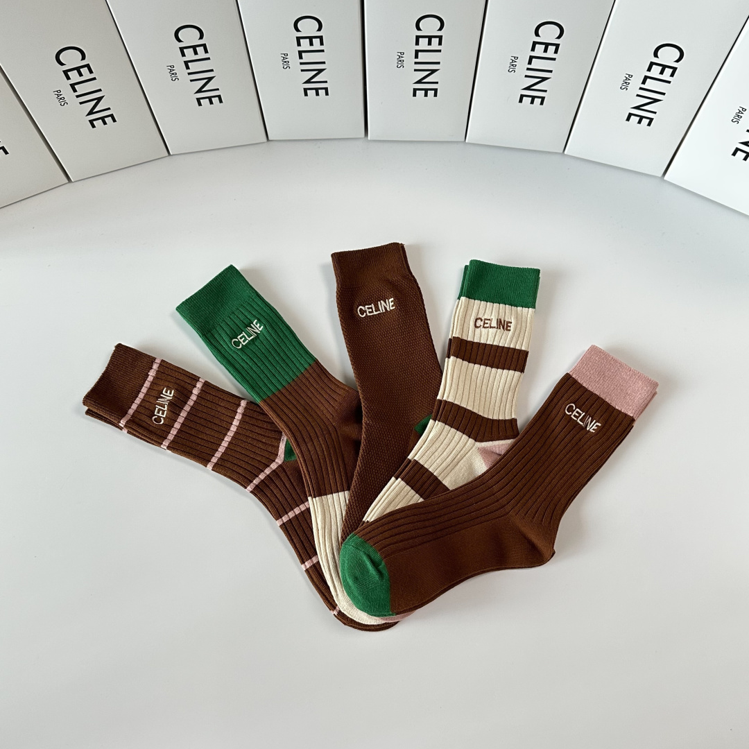 💛配专柜包装Celine（赛琳）新款双针刺绣中长款堆堆袜袜子！一盒五双，专柜同步筒袜袜子，💛大牌出街，潮
