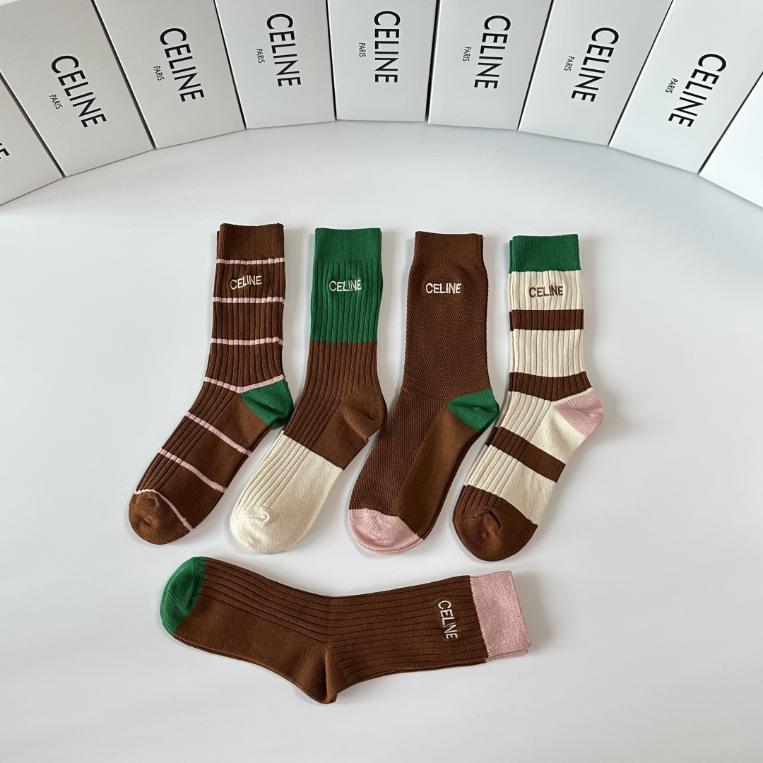 💛配专柜包装Celine（赛琳）新款双针刺绣中长款堆堆袜袜子！一盒五双，专柜同步筒袜袜子，💛大牌出街，潮