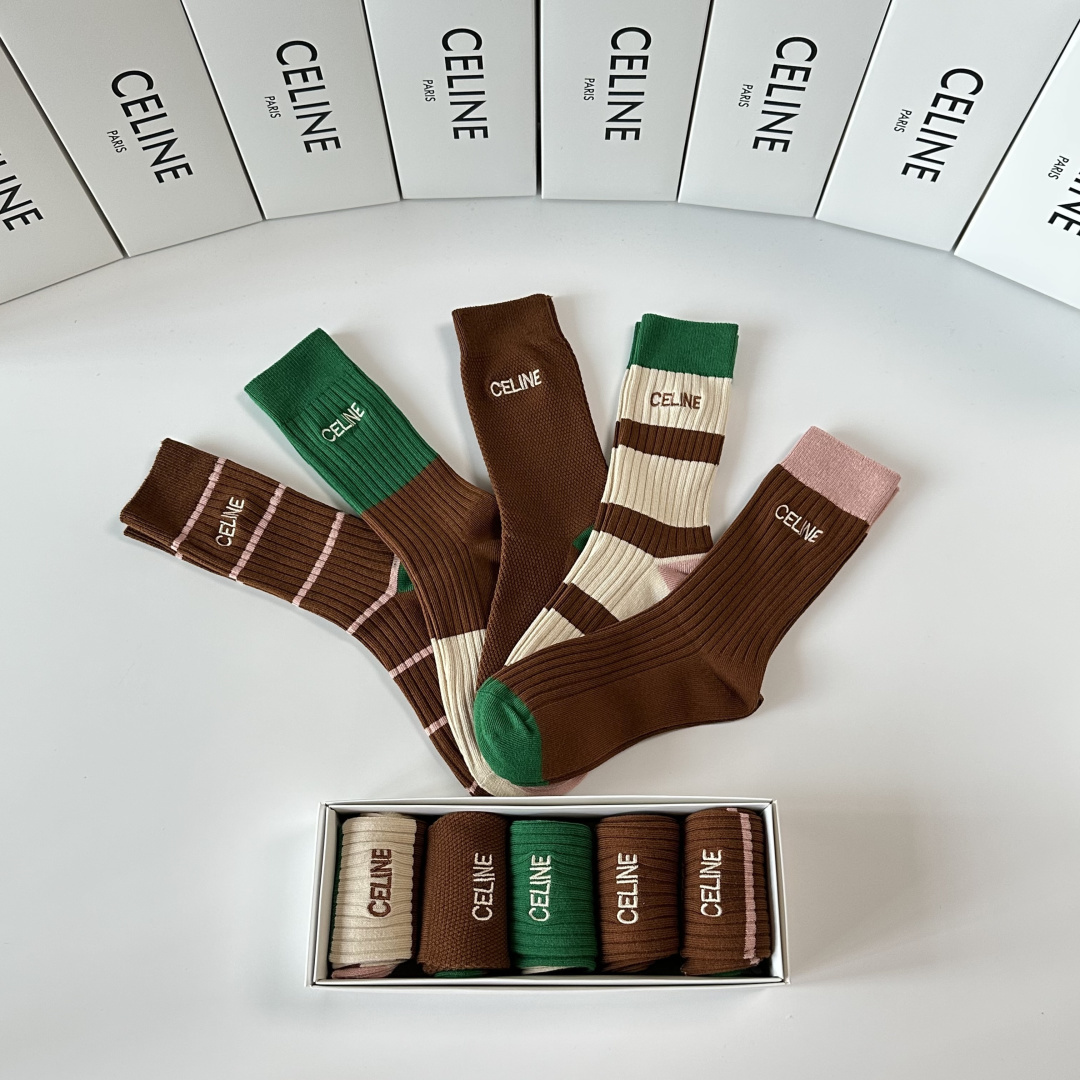 💛配专柜包装Celine（赛琳）新款双针刺绣中长款堆堆袜袜子！一盒五双，专柜同步筒袜袜子，💛大牌出街，潮