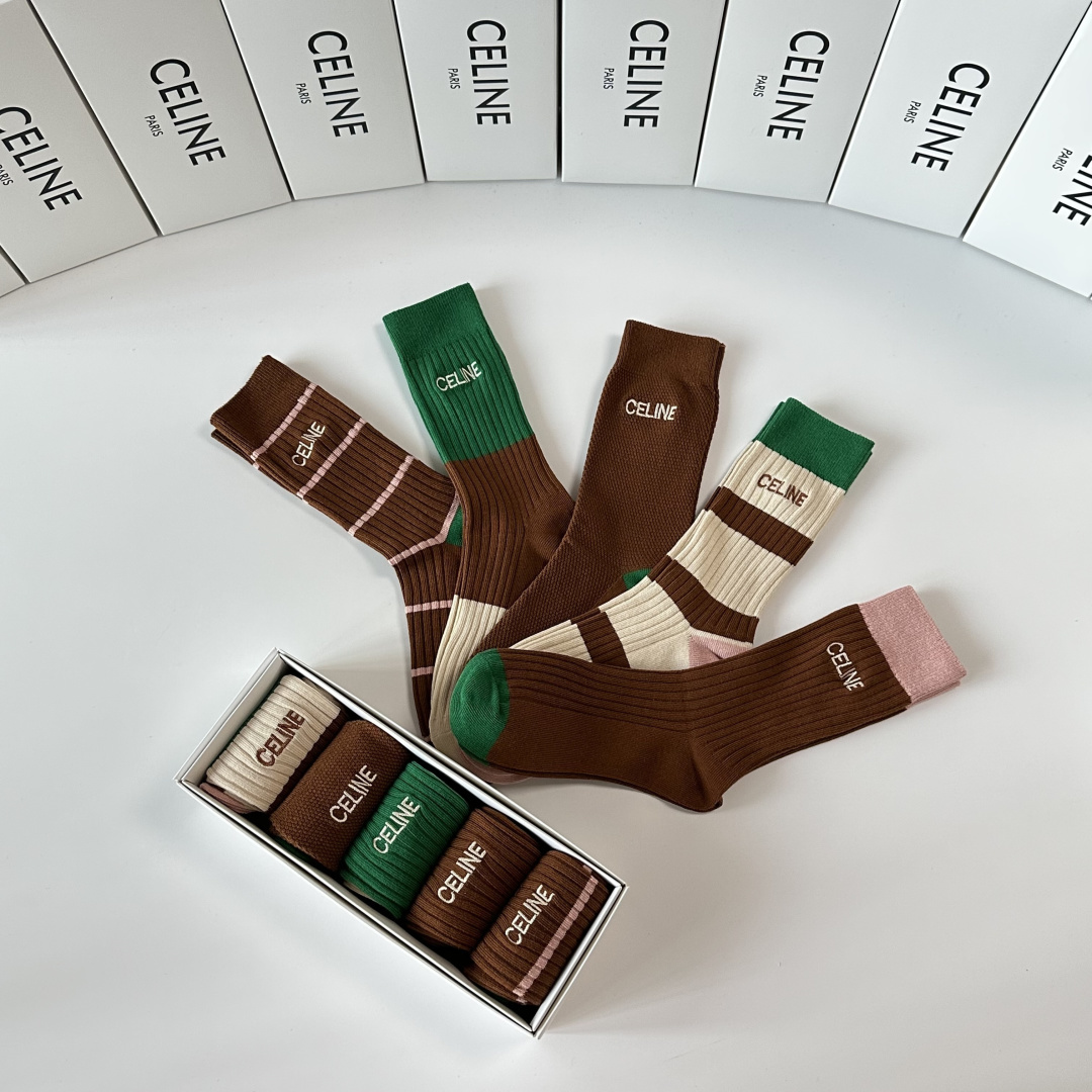 💛配专柜包装Celine（赛琳）新款双针刺绣中长款堆堆袜袜子！一盒五双，专柜同步筒袜袜子，💛大牌出街，潮