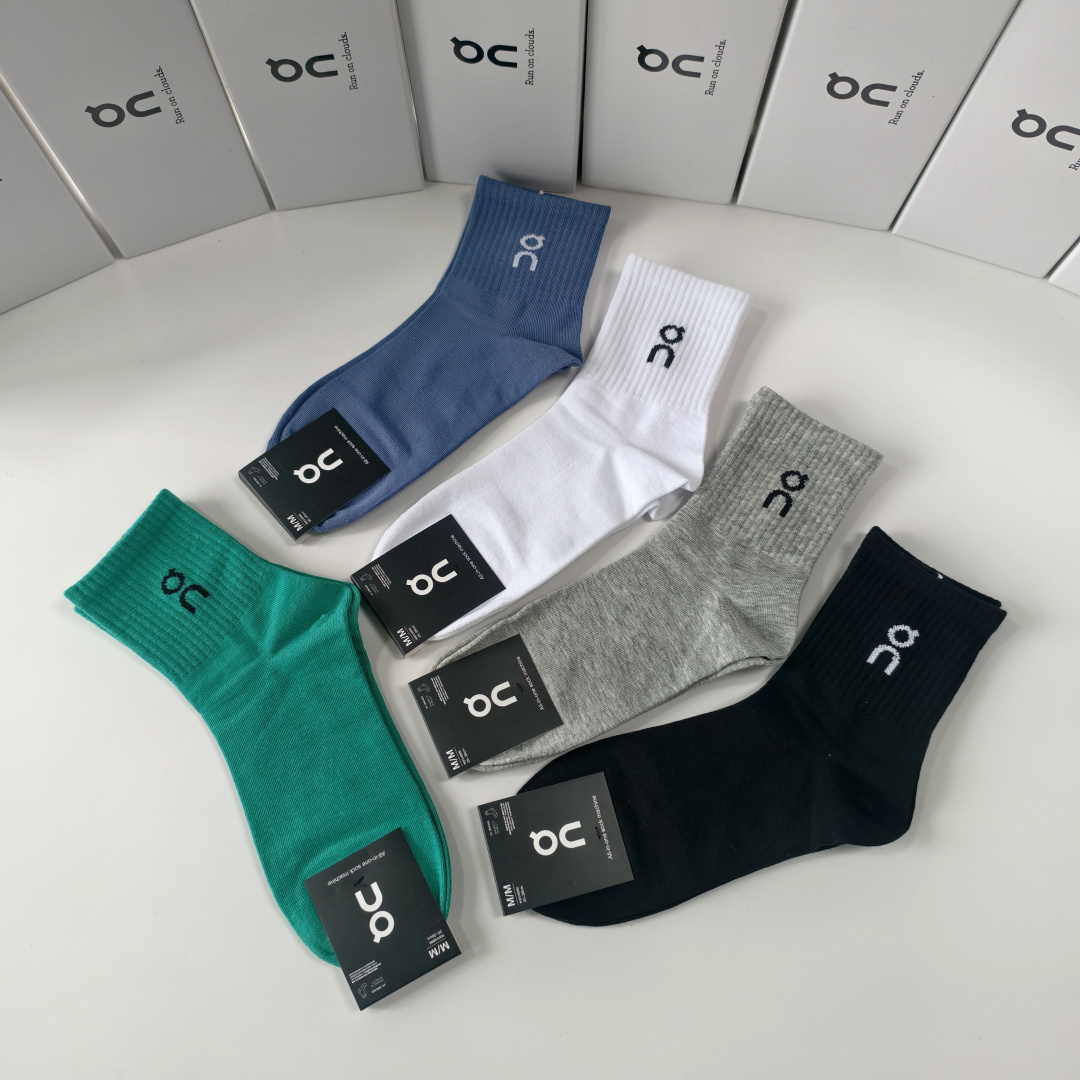💛配包装On昂跑Cloudtilt 新款中长堆堆袜袜子！一盒五双， 专柜同步筒款袜子，💛大牌出街，潮人必