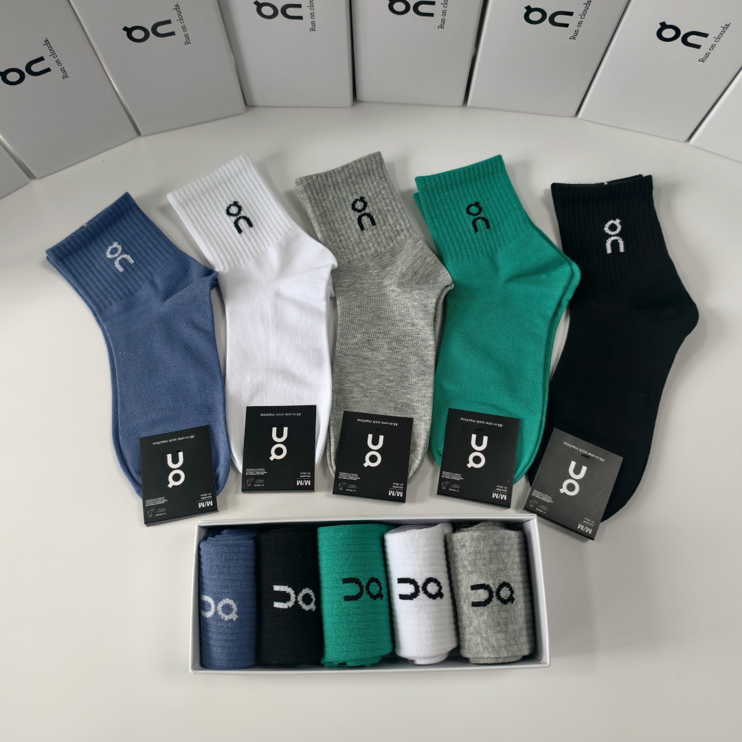 💛配包装On昂跑Cloudtilt 新款中长堆堆袜袜子！一盒五双， 专柜同步筒款袜子，💛大牌出街，潮人必