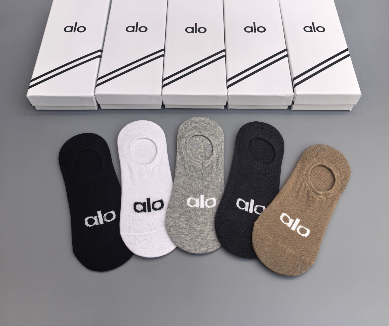 💛配包装ALO（阿洛）新款船袜堆堆袜袜子！一盒五双， 专柜同步筒款袜子，💛大牌出街，潮人必备🔥超好搭