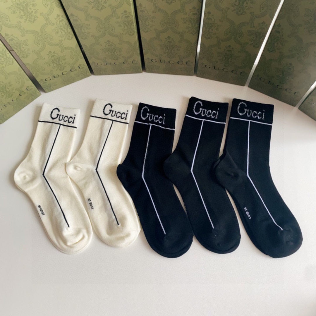 NO:812717,Specially equipped with counter packaging Gucci's new mid-length pile socks!  Five pairs in a box, synchronized tube socks at the counter, big brands going out on the street, must-have socks for fashionistas, stockings, socks, gucci, gucci, socks19860909特 配专柜包装 Gucci（古驰）新款中长款堆堆袜袜子！一盒五双,专柜同步筒袜袜子,大牌出街,潮人必备超好搭袜子,丝袜,袜子,gucci,gucci,socks,accessory