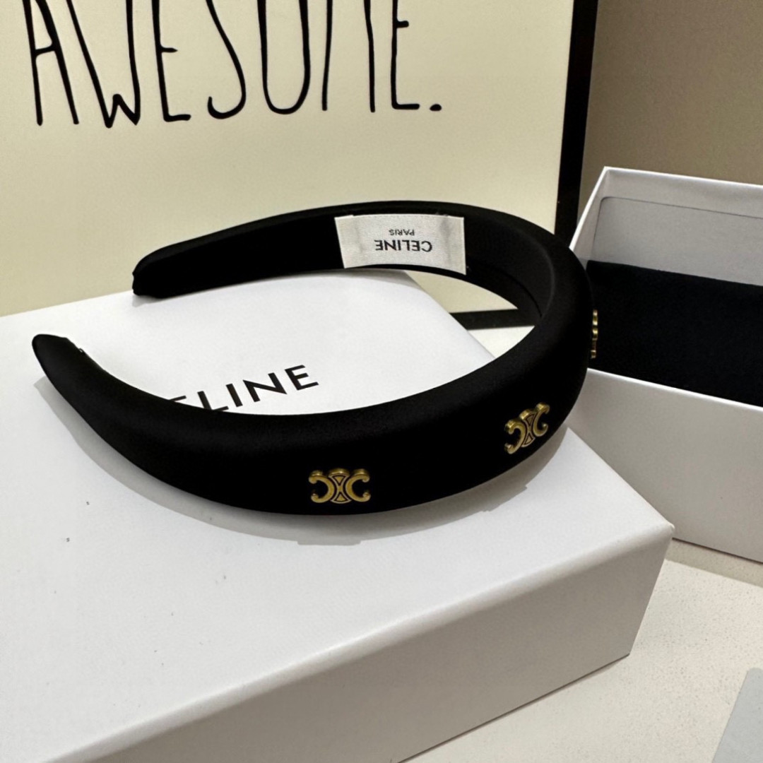 NO:813743,Specially equipped with counter packaging, Celine's latest hairbands. Little fairies can get it now. Special material, no hair, salty or sweet ~ hairpins, hairpins, celine, celine, hairpins19860909特 配专柜包装 Celine（赛琳）最新发箍 小仙女快入手 特殊材质 不嘞头 可盐可甜～发夹,发夹,celine,celine,hairpins,accessory