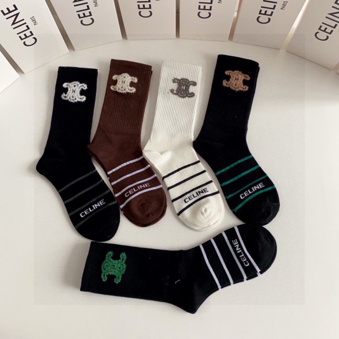 💛配包装Celine（赛琳）新款经典刺绣中长款堆堆袜袜子！一盒五双， 专柜同步筒袜袜子，💛大牌出街，潮人