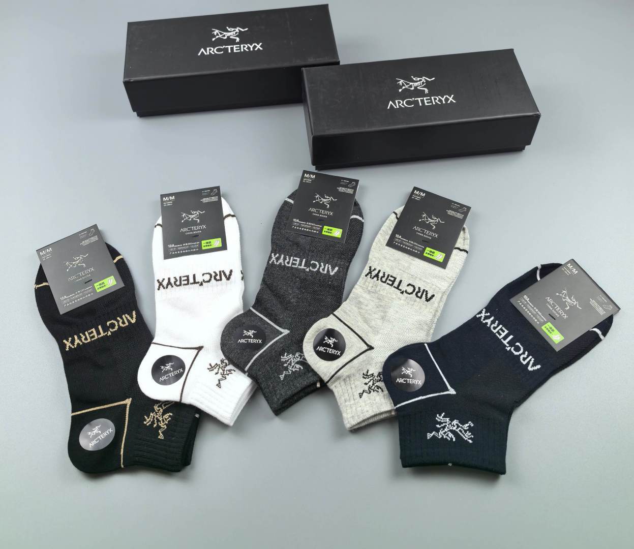 💛配专柜包装 Arcteryx （始祖鸟） 新款中短款堆堆袜袜子！一盒五双，专柜同步筒袜袜子，💛大牌出街，潮人必备。超好