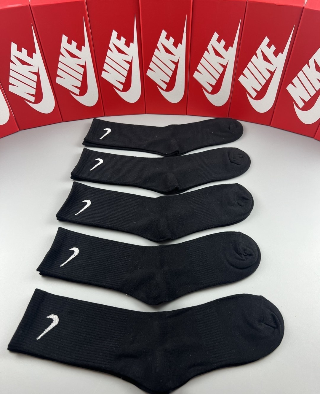 💛配包装 NIKE（耐克）新款经典中长款堆堆袜袜子！一盒五双， 专柜同步筒袜袜子，💛大牌出街，潮人必备。超好搭。