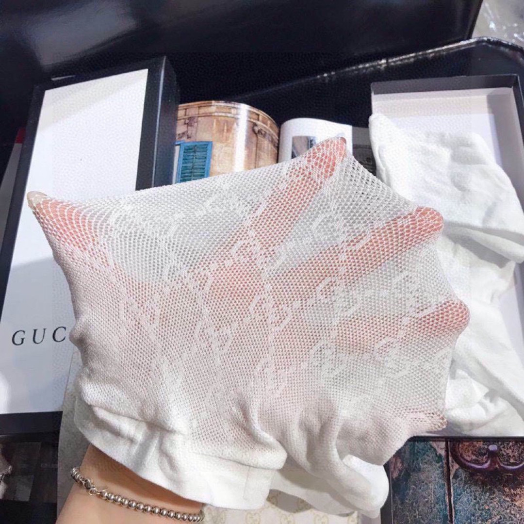配包装 官网同款GUCCI（古奇）腰部带logo连体网裤，女神丝袜必备单品[调皮][调皮]现货中🎁黑色，白色2色