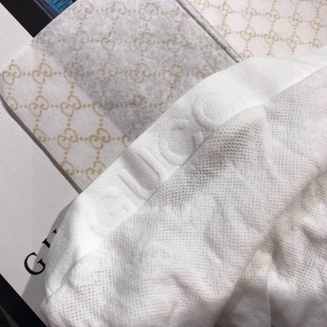 配包装 官网同款GUCCI（古奇）腰部带logo连体网裤，女神丝袜必备单品[调皮][调皮]现货中🎁黑色，白色2色