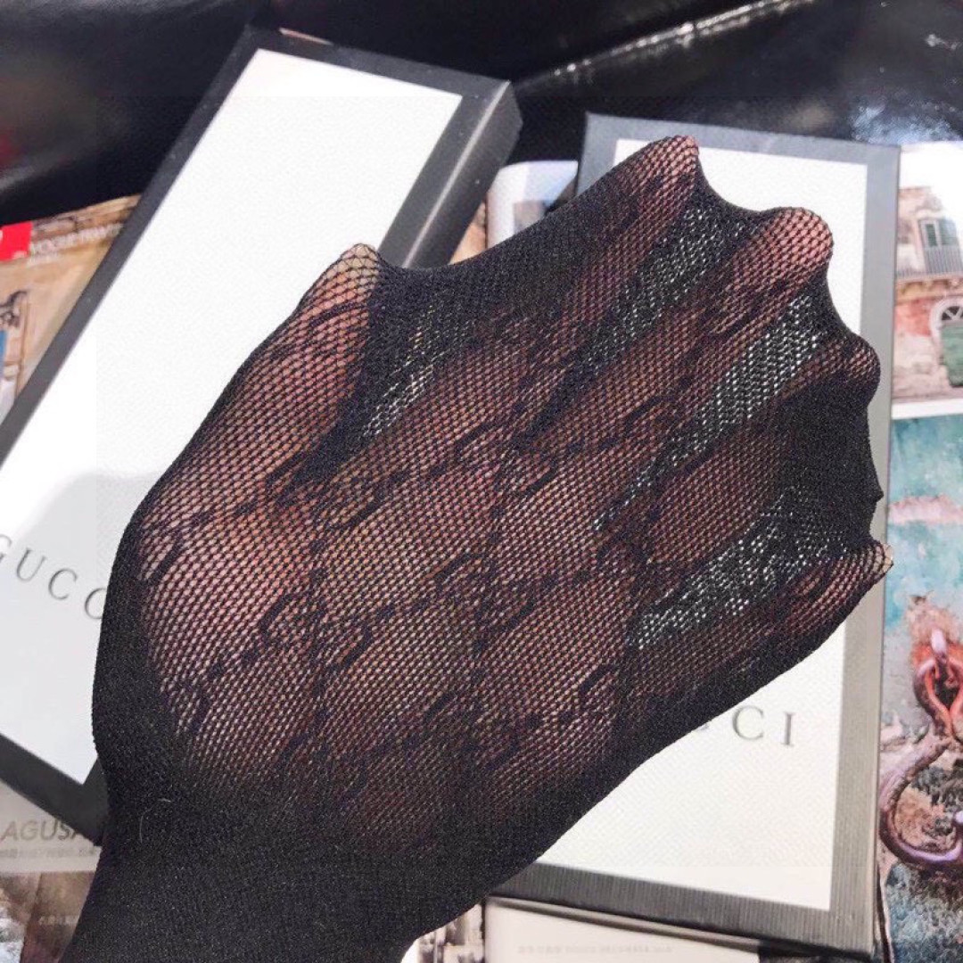 配包装 官网同款GUCCI（古奇）腰部带logo连体网裤，女神丝袜必备单品[调皮][调皮]现货中🎁黑色，白色2色