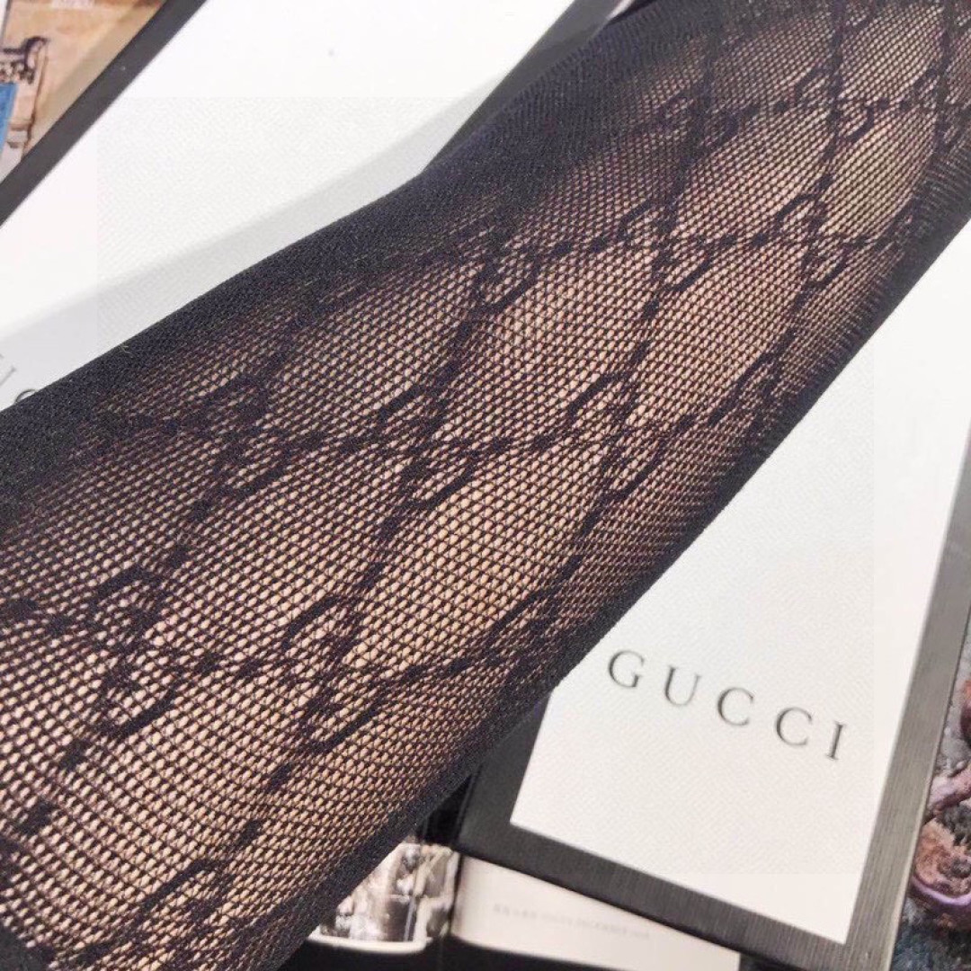 配包装 官网同款GUCCI（古奇）腰部带logo连体网裤，女神丝袜必备单品[调皮][调皮]现货中🎁黑色，白色2色