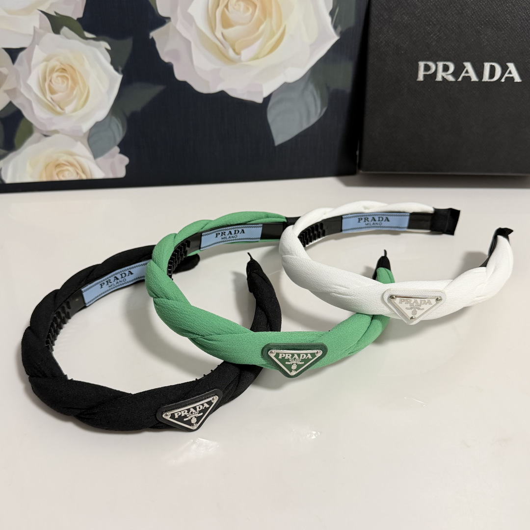 Prada-Brillen. Spezielle Thekenverpackung — photo 9