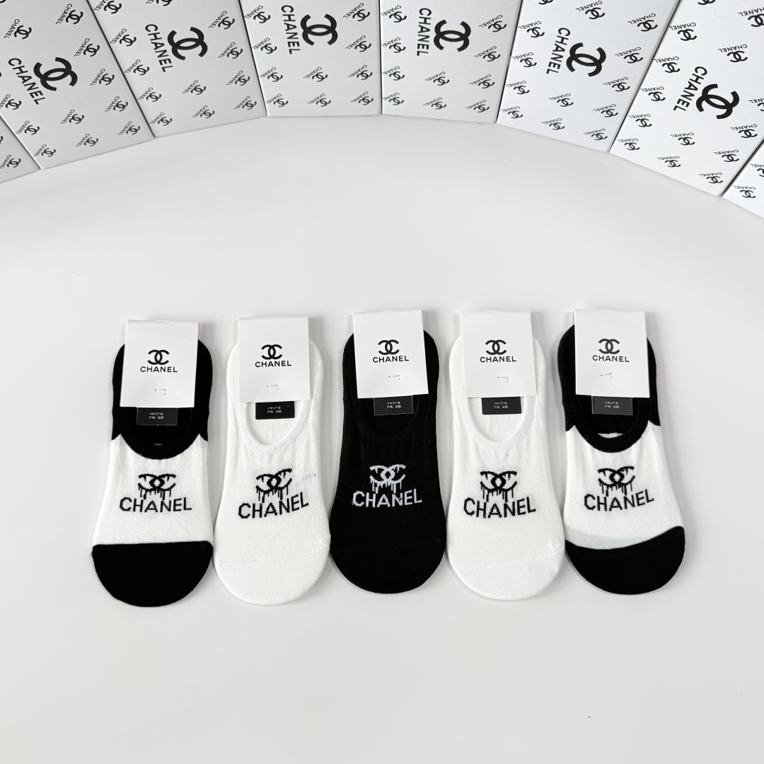 NO:940829,Special packaging Chanel (Chanel) new boat socks pile socks socks!  Five pairs in a box, synchronized tube socks at the counter, big brands out on the street, must-have socks for fashionistas, stockings, socks, chanel, chanel, socks19860909特 配包装 Chanel（香奈儿）新款船袜堆堆袜袜子！一盒五双, 专柜同步筒款袜子,大牌出街,潮人必备超好搭袜子,丝袜,袜子,chanel,chanel,socks,accessory