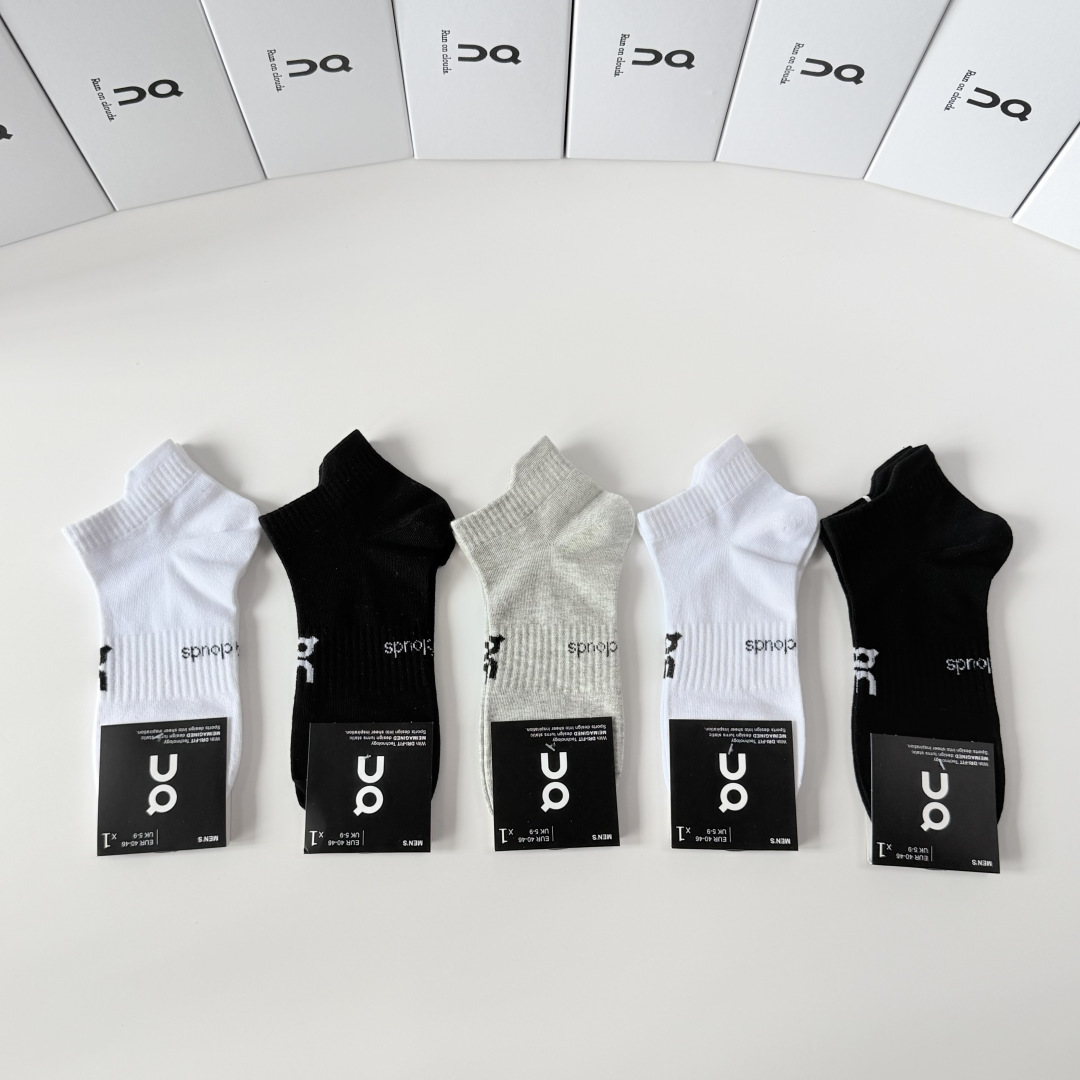 NO:940853,Special packaging ALO (Alo) new short and medium style pile socks!  Five pairs in a box, synchronized tube socks at the counter, big brands out on the street, must-have socks for fashionistas, stockings, socks, socks19860909特 配包装 ALO（阿洛）新款中短款堆堆袜袜子！一盒五双, 专柜同步筒款袜子,大牌出街,潮人必备超好搭袜子,丝袜,袜子,socks,accessory