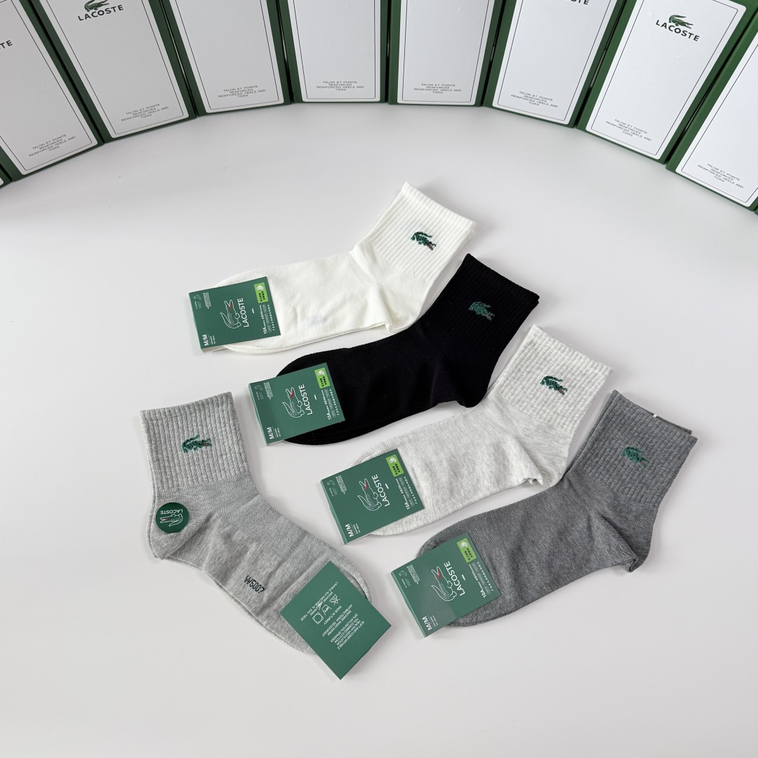 💛配专柜包装 LACOSTE（鳄鱼）新款中长款堆堆袜袜子！一盒五双，专柜同步筒袜袜子，💛大牌出街，潮人必备🔥超好搭。