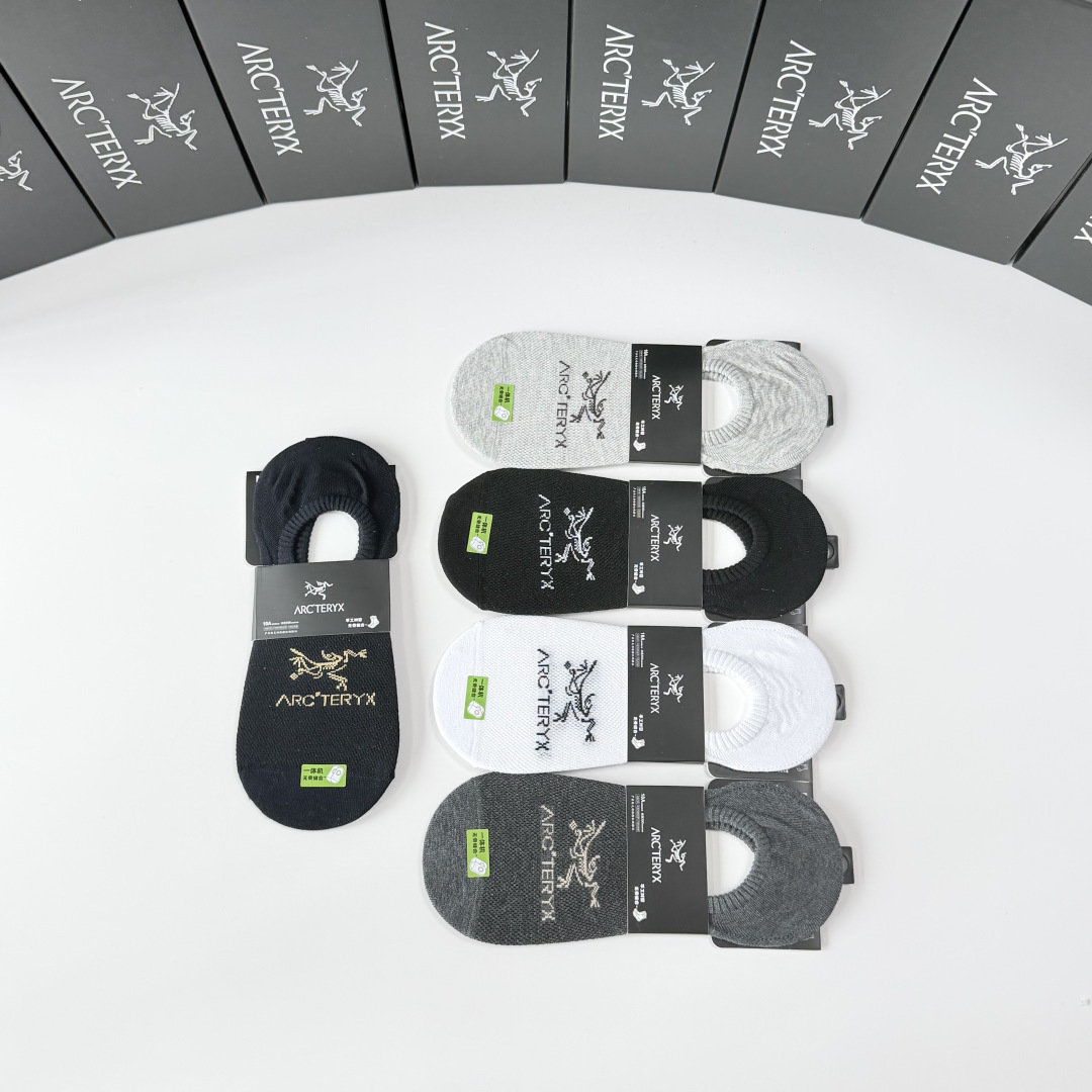 💛配专柜包装 Arcteryx （始祖鸟） 新款船袜堆堆袜袜子！一盒五双，专柜同步筒袜袜子，💛大牌出街，潮人必备🔥超好搭