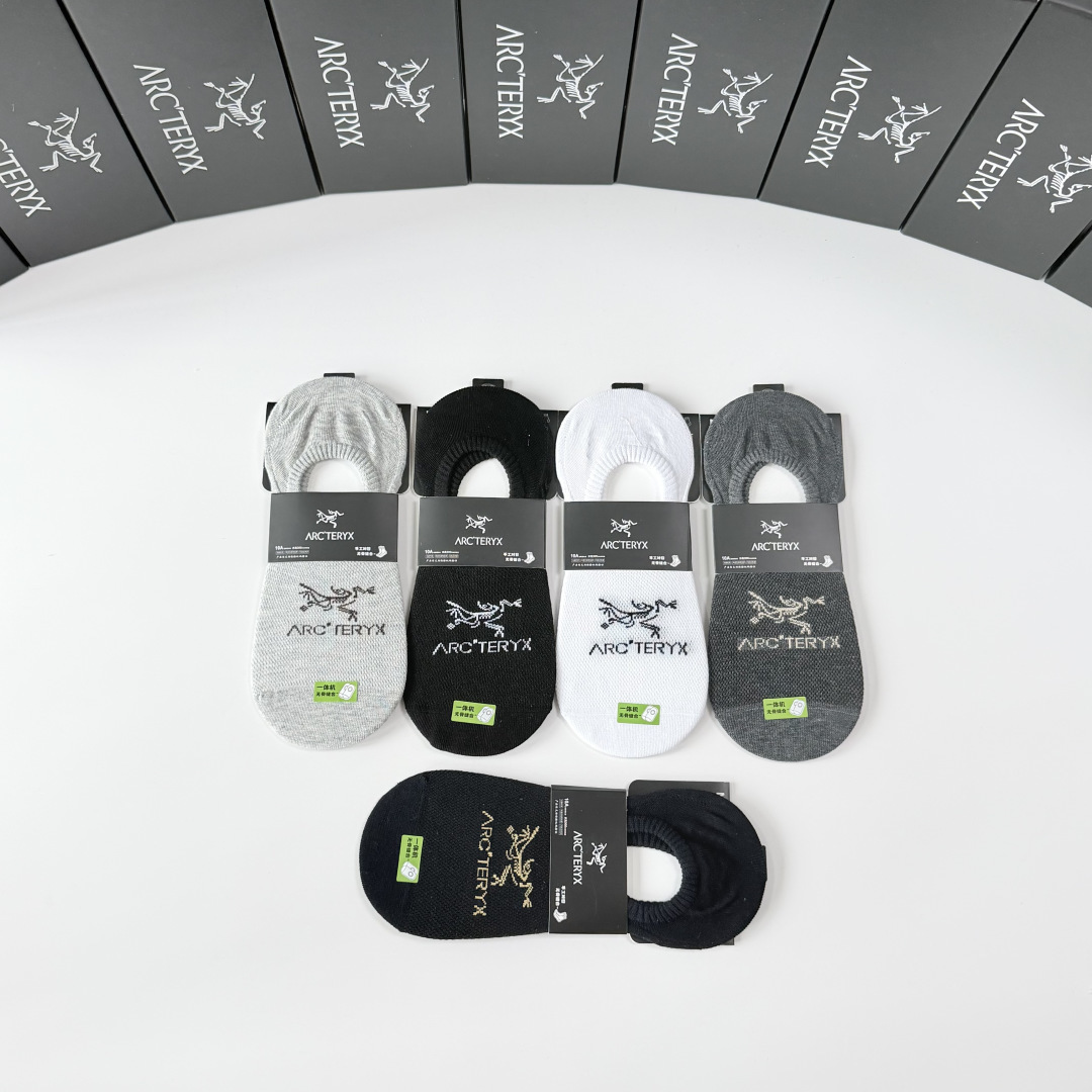 💛配专柜包装 Arcteryx （始祖鸟） 新款船袜堆堆袜袜子！一盒五双，专柜同步筒袜袜子，💛大牌出街，潮人必备🔥超好搭