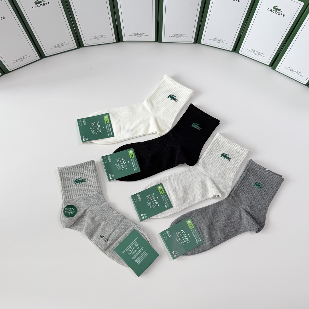 💛配专柜包装 LACOSTE（鳄鱼）新款中长款堆堆袜袜子！一盒五双，专柜同步筒袜袜子，💛大牌出街，潮人必备🔥超好搭。