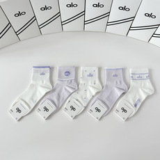💛配包装 ALO(阿洛)新款中长款堆堆袜袜子!一盒五双, 专柜同步筒款袜子,💛大牌出街,潮人必备🔥超好搭 💛配包装 ALO(阿洛)新款中长款堆堆袜袜子!一盒五双, 专柜同步筒款袜子,💛大牌出街,潮人必备🔥超好搭