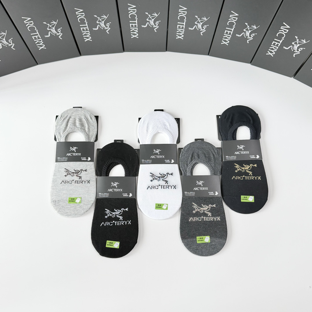 💛配专柜包装 Arcteryx （始祖鸟） 新款船袜堆堆袜袜子！一盒五双，专柜同步筒袜袜子，💛大牌出街，潮人必备🔥超好搭