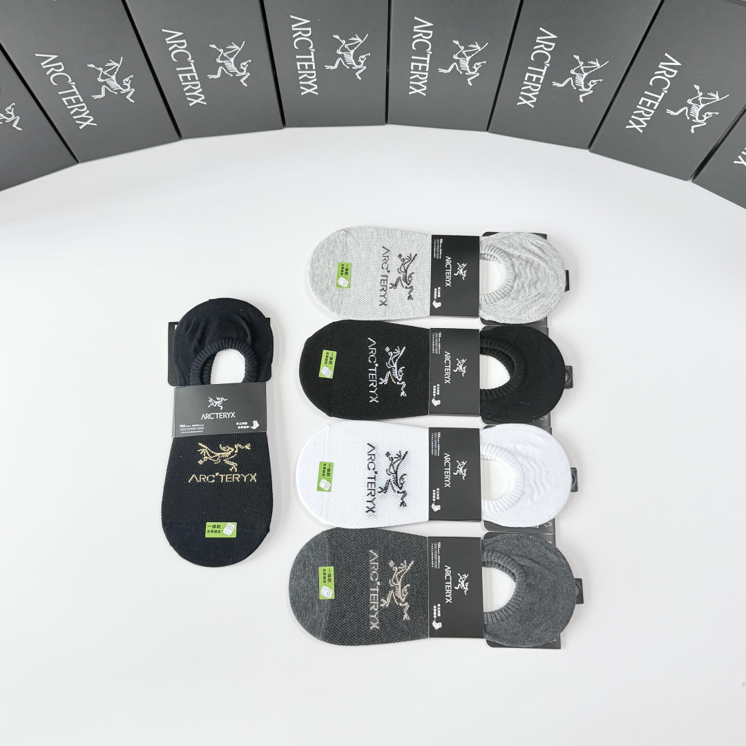 💛配专柜包装 Arcteryx （始祖鸟） 新款船袜堆堆袜袜子！一盒五双，专柜同步筒袜袜子，💛大牌出街，潮人必备🔥超好搭
