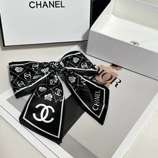 配专柜包装 Chanel(香奈儿)最新蝴蝶结中古发夹# 信我!人手必备的单品 这件必须买 洋气神仙颜值💕💫 小仙女要收了 配专柜包装 Chanel(香奈儿)最新蝴蝶结中古发夹# 信我!人手必备的单品 这件必须买 洋气神仙颜值💕💫 小仙女要收了