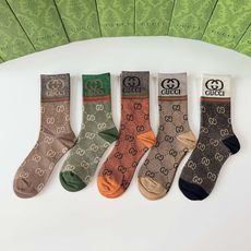 💛配专柜包装 Gucci(古驰)新款中长款堆堆袜袜子!一盒五双,专柜同步筒袜袜子,💛大牌出街,潮人必备🔥超好搭。 💛配专柜包装 Gucci(古驰)新款中长款堆堆袜袜子!一盒五双,专柜同步筒袜袜子,💛大牌出街,潮人必备🔥超好搭。