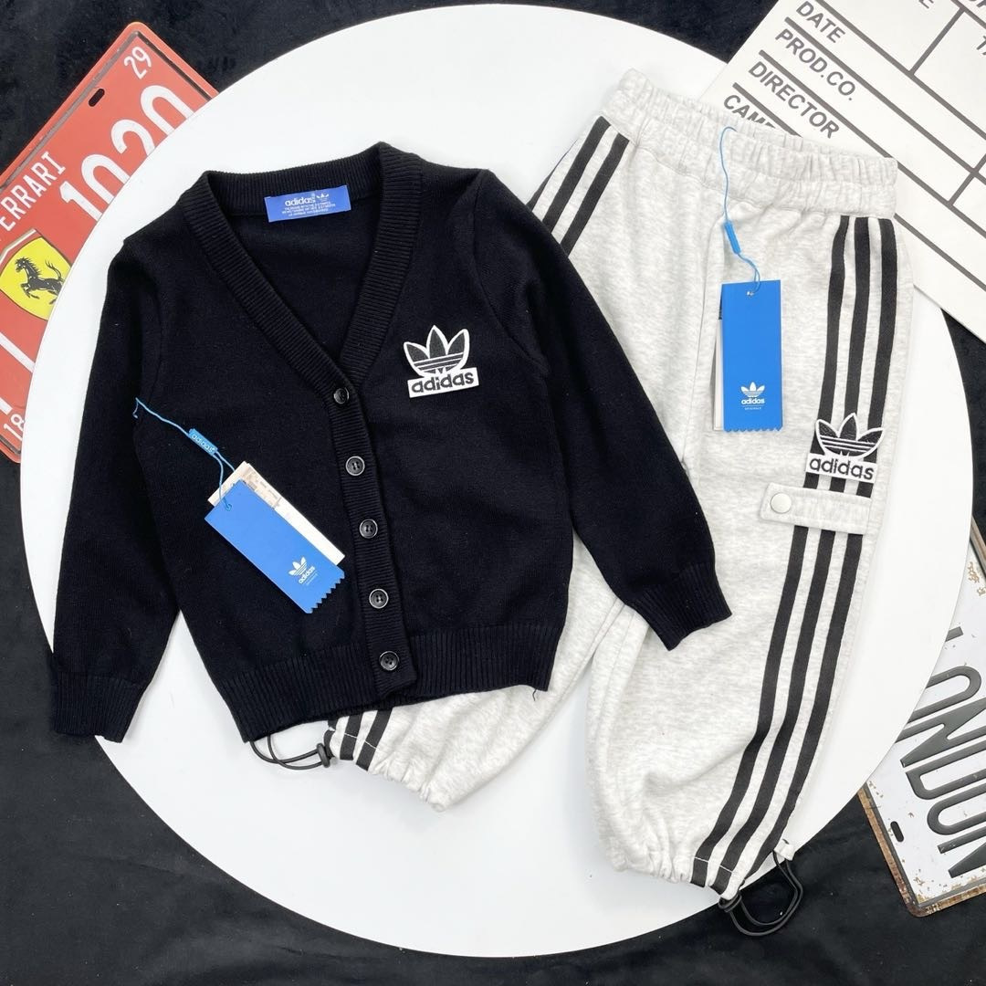 🌐 Adidas ♻️ Conjunto de suéter (90-150) ♻️ Cárdigan ♻️ Pantalones 🎗 ¡Etiqueta original! ¡Embalaje original! ¡Marca or…