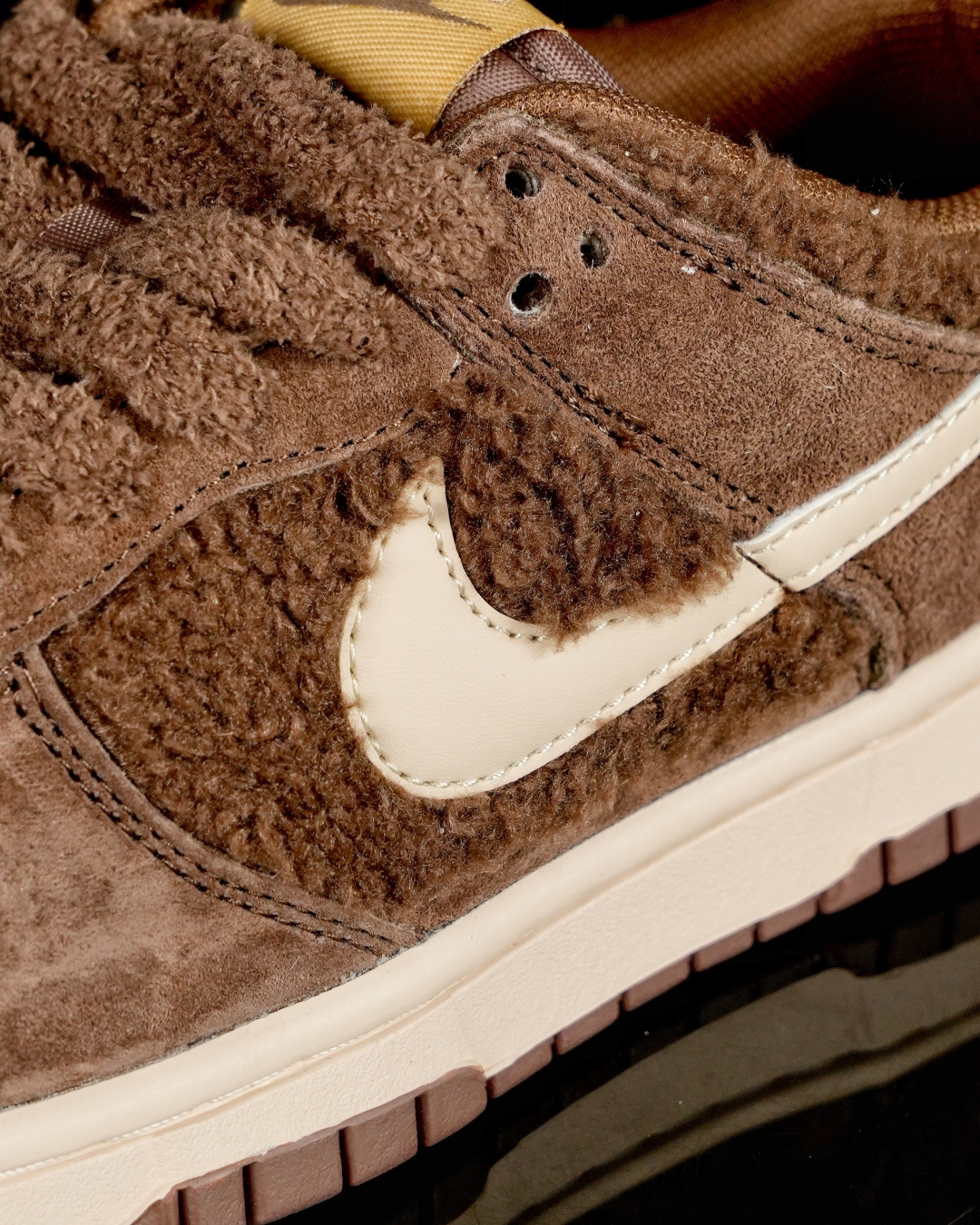 爆款新品‼️Labubu 定制款 跨越次元的美学 栗子可可 GB6675-001全鞋采用Dunk SB定