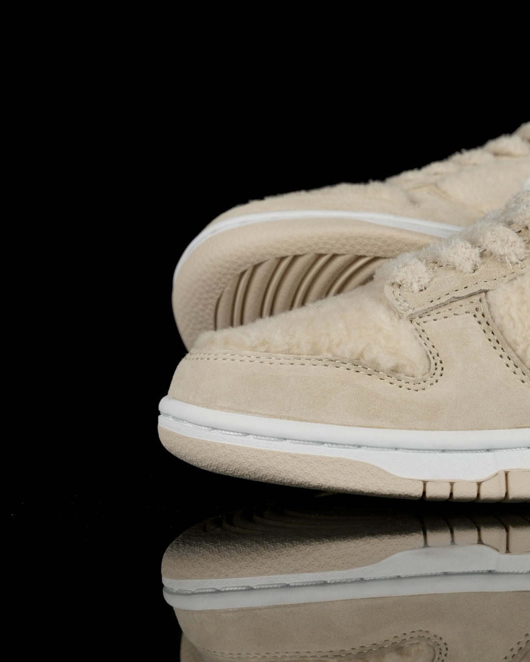 爆款新品‼️Labubu 定制款 跨越次元的美学 豆乳多多 GB6675-002全鞋采用Dunk SB定