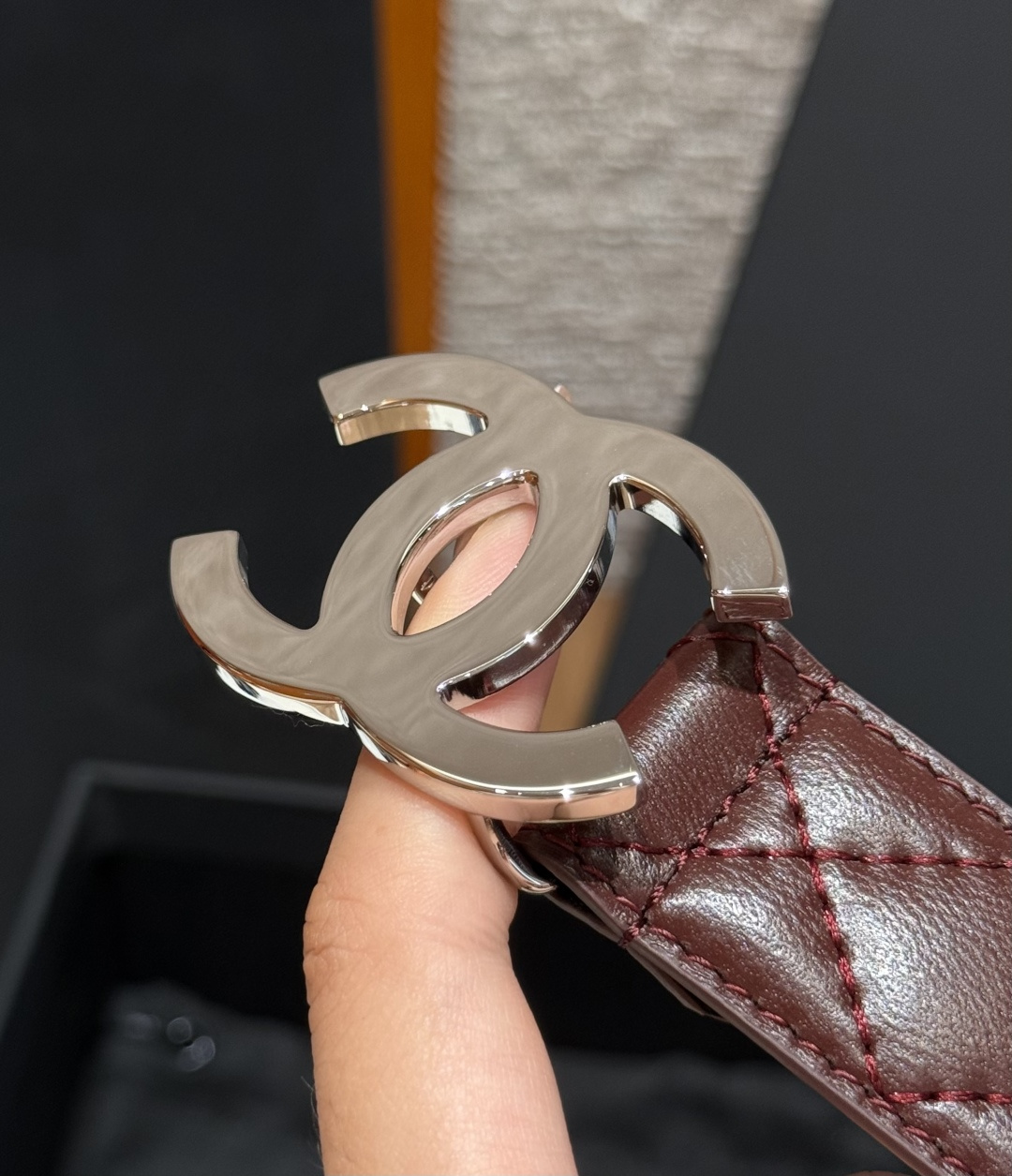 샤넬 퀼팅 램스킨 더블 C 메탈 버클 벨트 상세 이미지 5