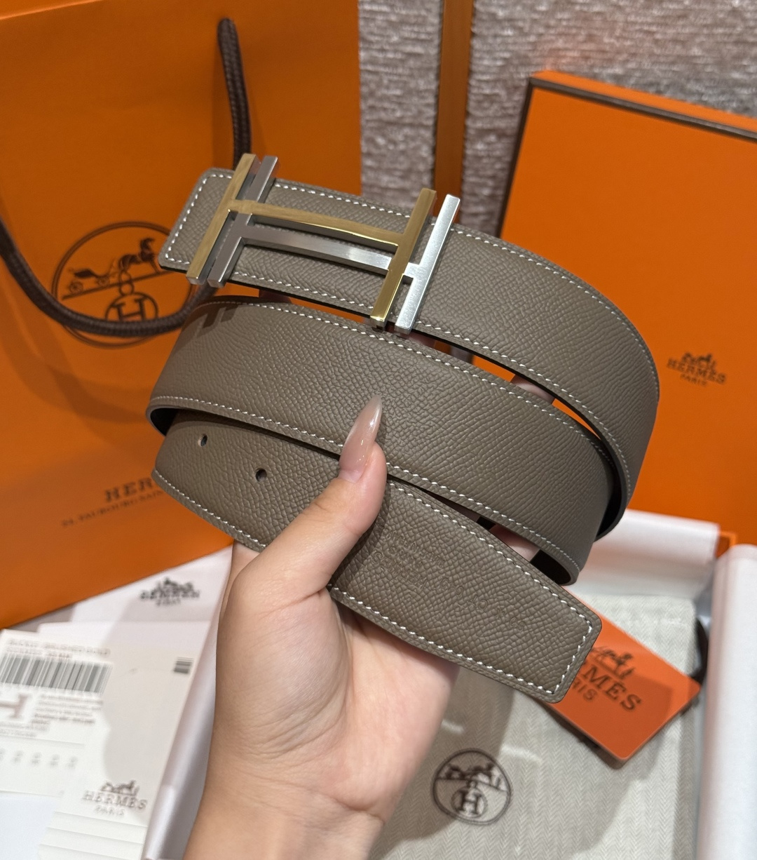 루이비통 H 버클 리버시블 가죽 벨트 38MM 상세 이미지 3
