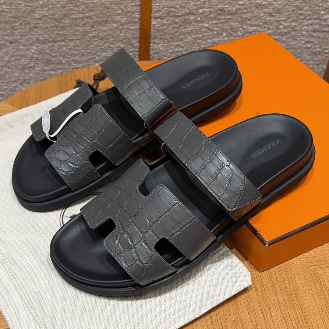 HERMES 🐊 Chypre サンダル レディース メンズ 春秋用 ファッション クラシック クロコダイルレザー 希少レザー