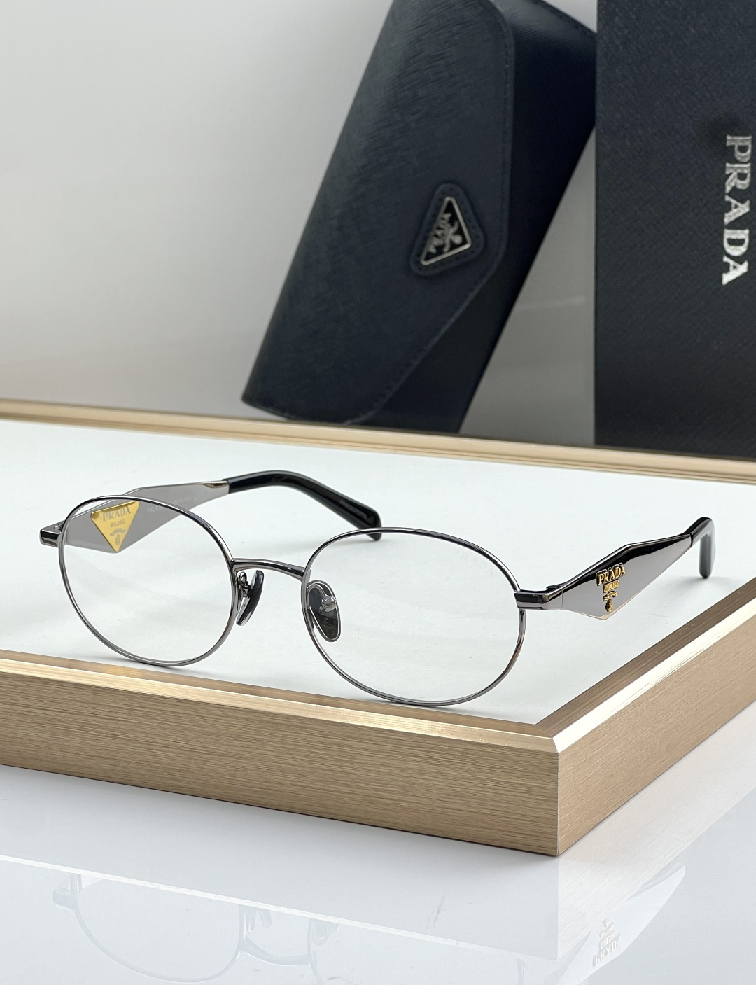Prada Prada