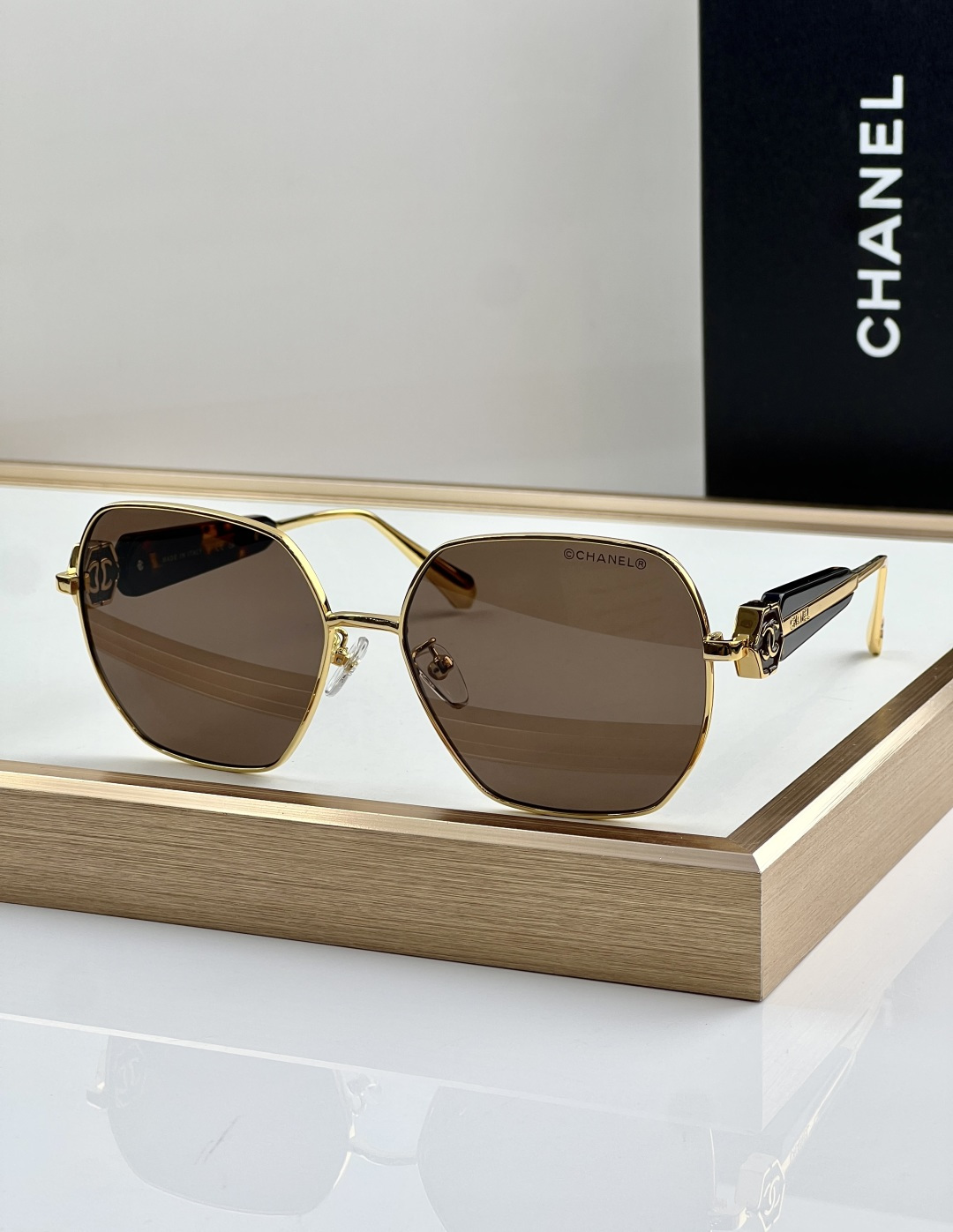 Chanel CHANE*