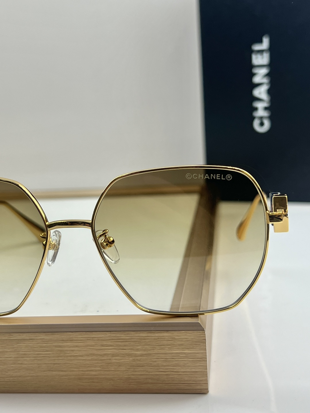 Chanel CHANE*